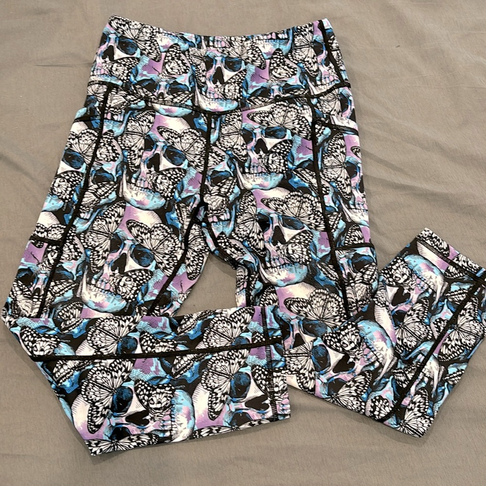 CVG capri leggings.